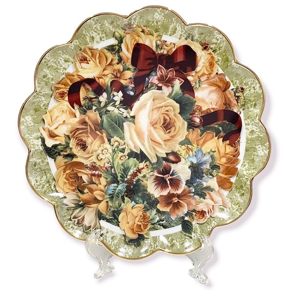 Franklin Mint Other - Franklin Mint Vintage Porcelain Plate 24 Kt Gold Trim Bouquet Limited Edition